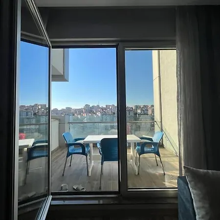 1+1 Full Furnished In 1453 Apartament